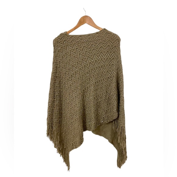 Tasseled knit poncho with sequins - Picture 3 of 4